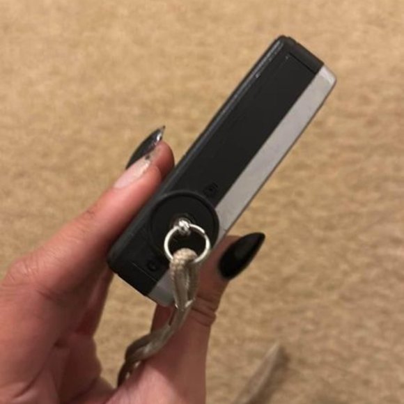 Konica Minolta Disc-5 w/ Original Strap - Picture 5 of 8